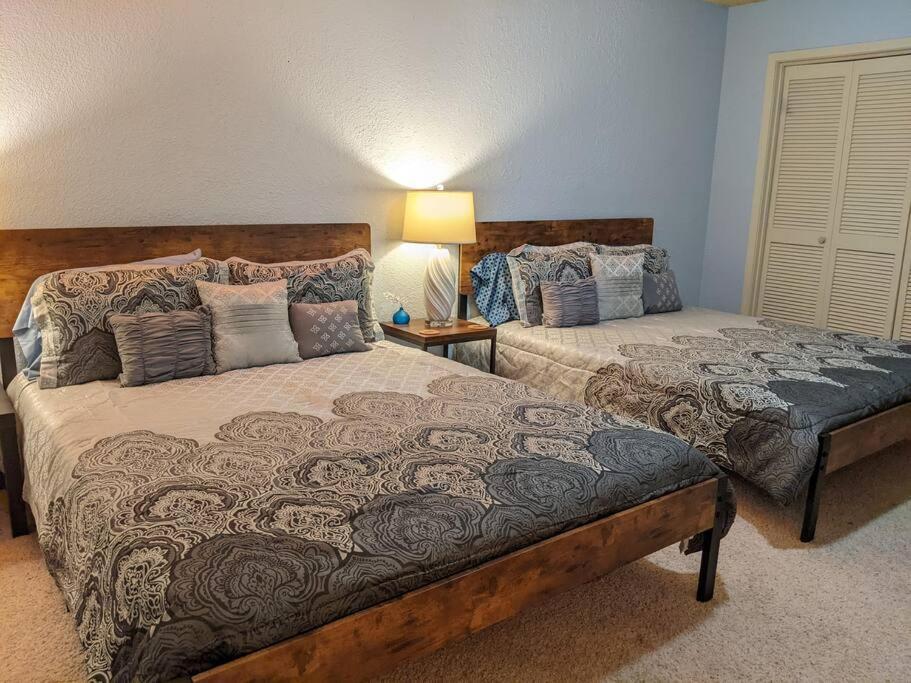 Apartament Corner Lake Getaway Bella Vista Zewnętrze zdjęcie